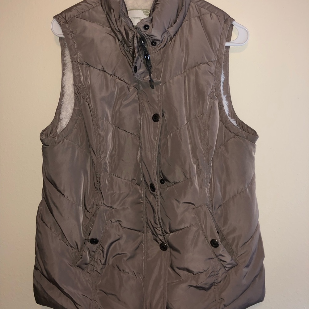 Women’s puffer vest